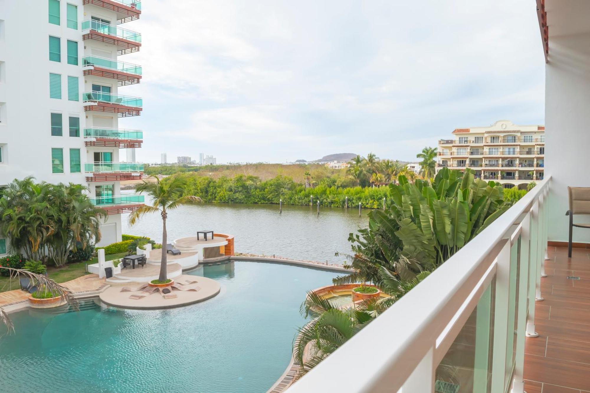 Condominio Con Una Bonita Vista Del Puerto Deportivo De G P S Rentas Mazatlan Dış mekan fotoğraf